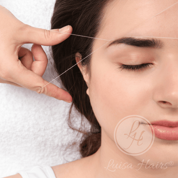 Depilación de cejas con hilo